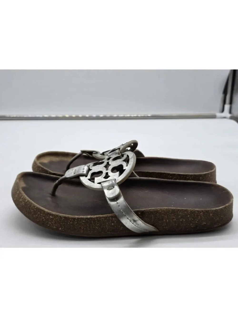Tory Burch Sandals Women Size 8 Silver Miller Cloud Logo Thong Cork Footbed Shoe